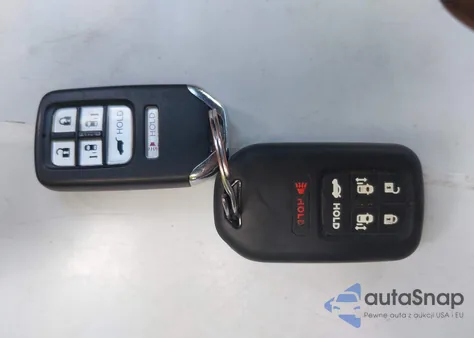 2015 Honda Odyssey Touring/Touring Elite из США, поврежденный, VIN 5FNRL5H91FB012330